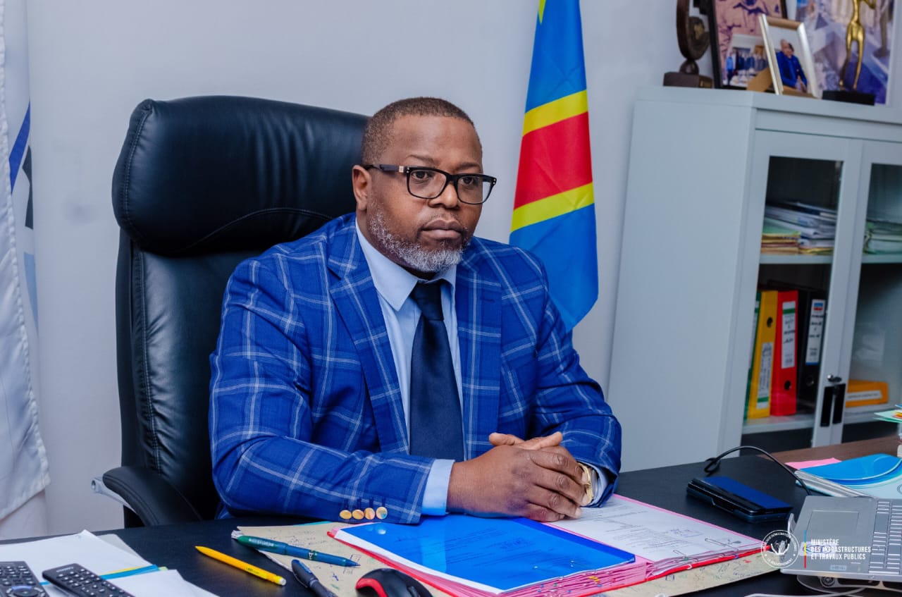 DG Jean-Aimé MAVAR TAYEY - Photo 1